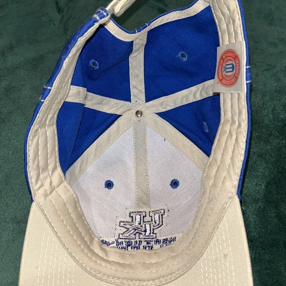 University of‎ Kentucky Wildcats UK Velcro Cap